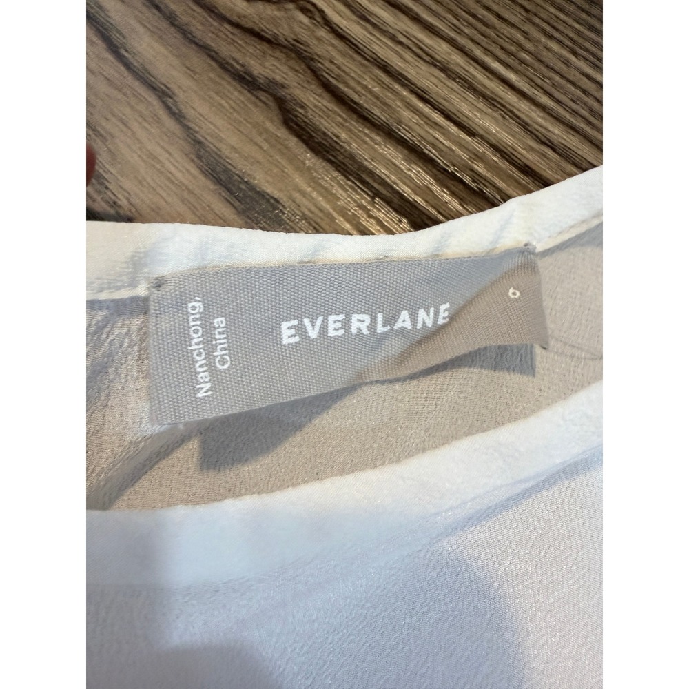 Everlane 100% Silk Sleeveless Button Back Pocket Top White 6 - Picture 3 of 9